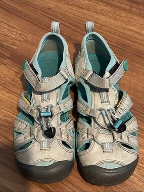 Keen Kids Teal and Gray Closed-Toe Active Sandals